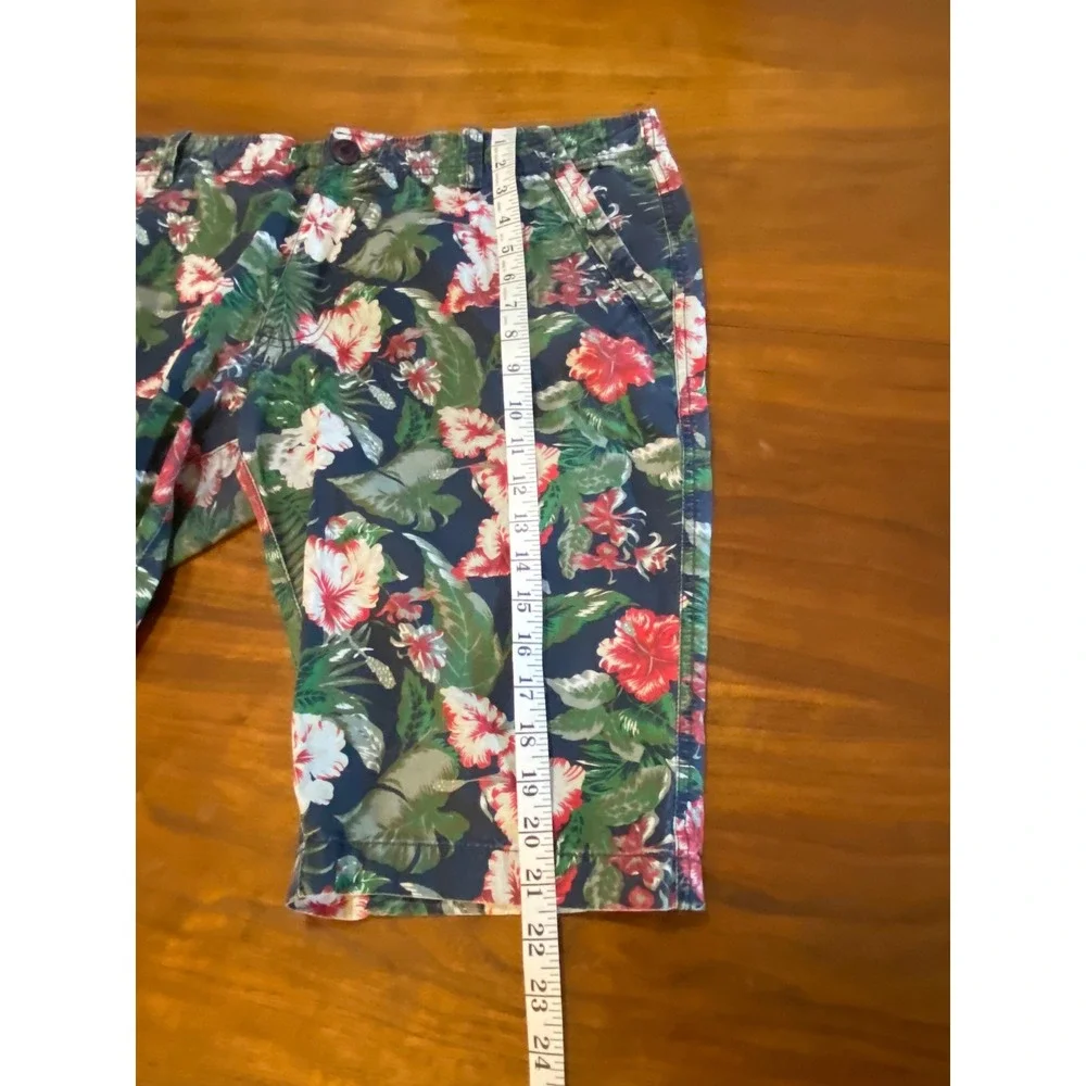 Breakbounce Streetwear Buddy Hug Floral Tropical Chino Shorts Mens 38 Navy Blue
